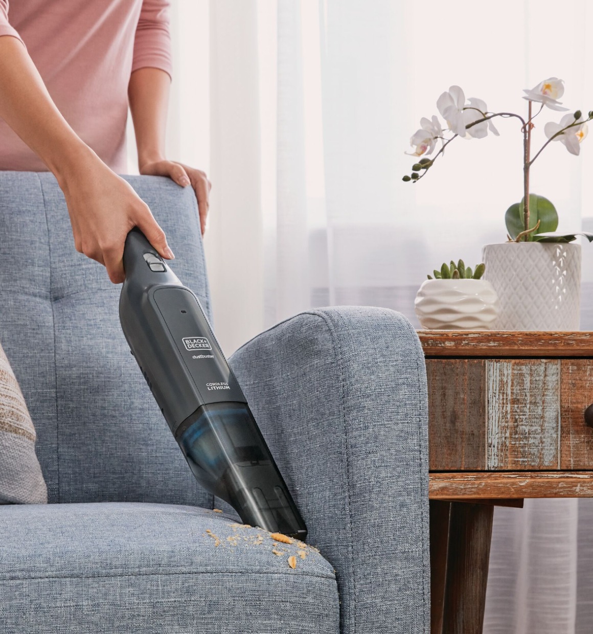 dustbuster® Cordless Hand Vacuum AdvancedClean™ Slim with Charger, Filter  and Brush Crevice Tool | BLACK+DECKER