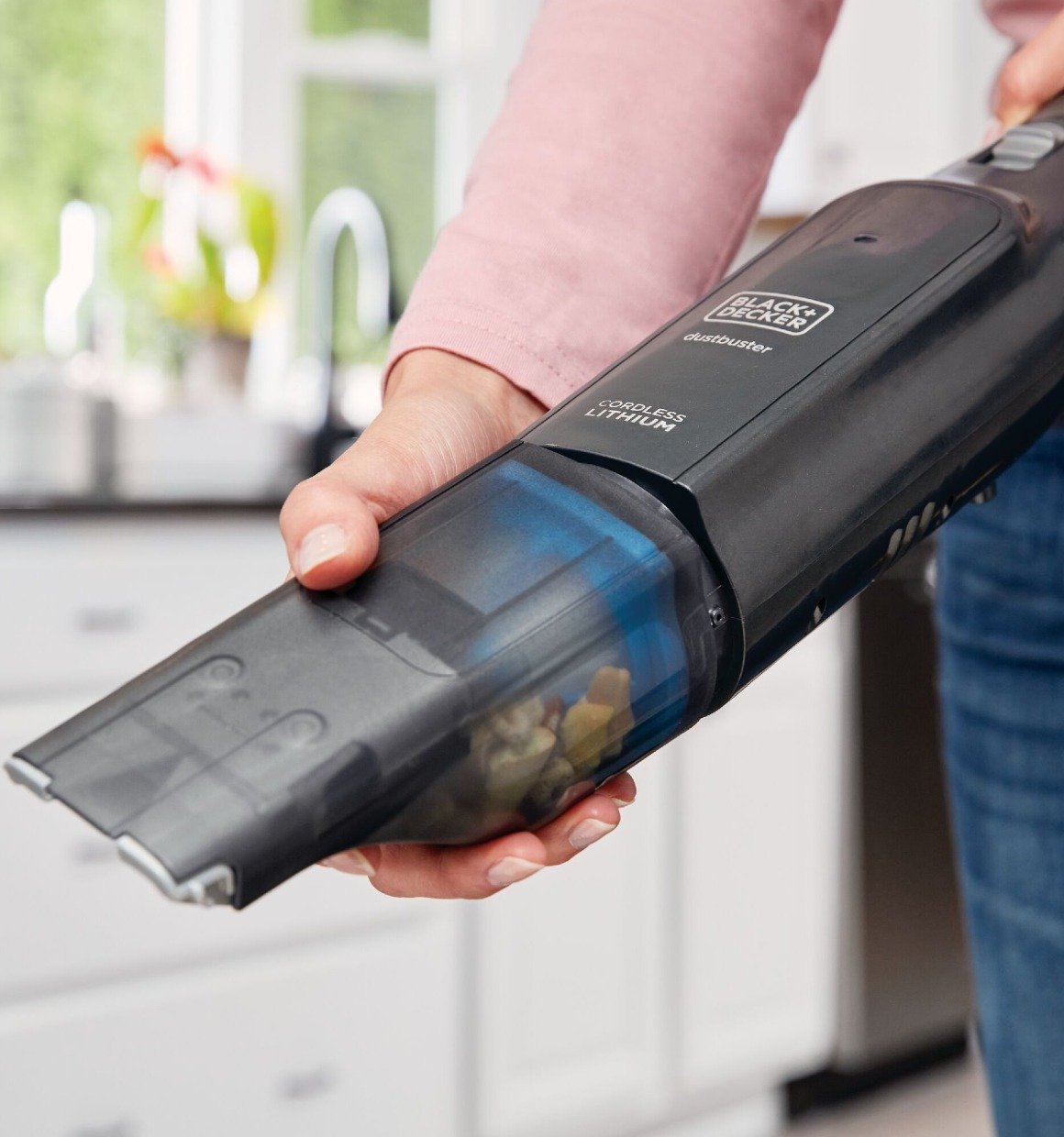Twist off bowl and washable filter feature of dustbuster AdvancedClean Cordless Hand Vacuum.