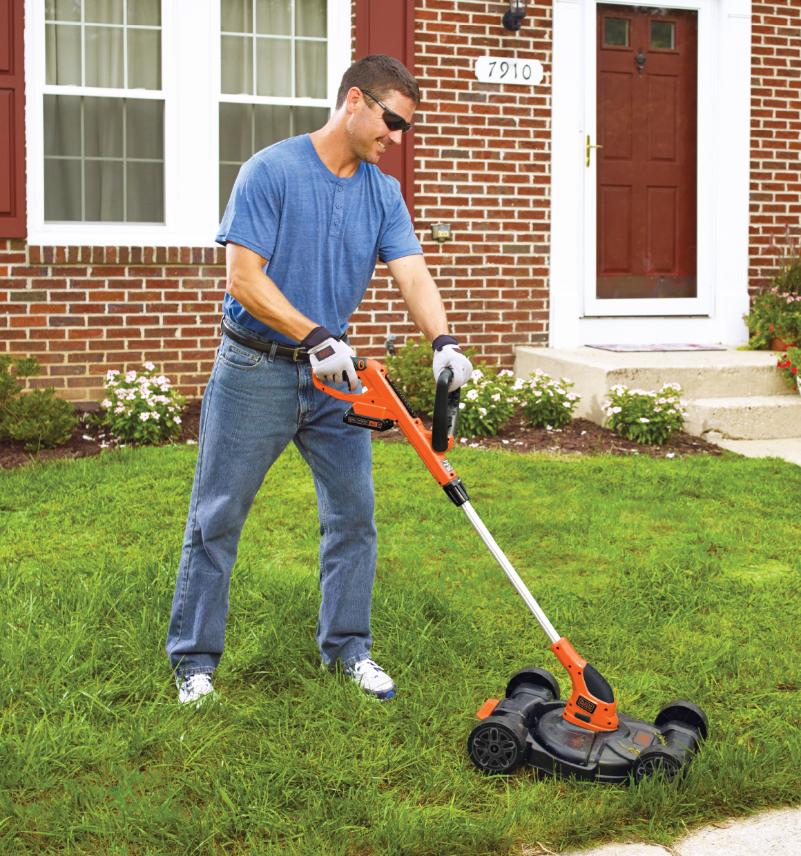  BLACK+DECKER Cordless Lawn Mower, String Trimmer, Edger, 3-in-1  (MTC220), 12-Inch : Everything Else