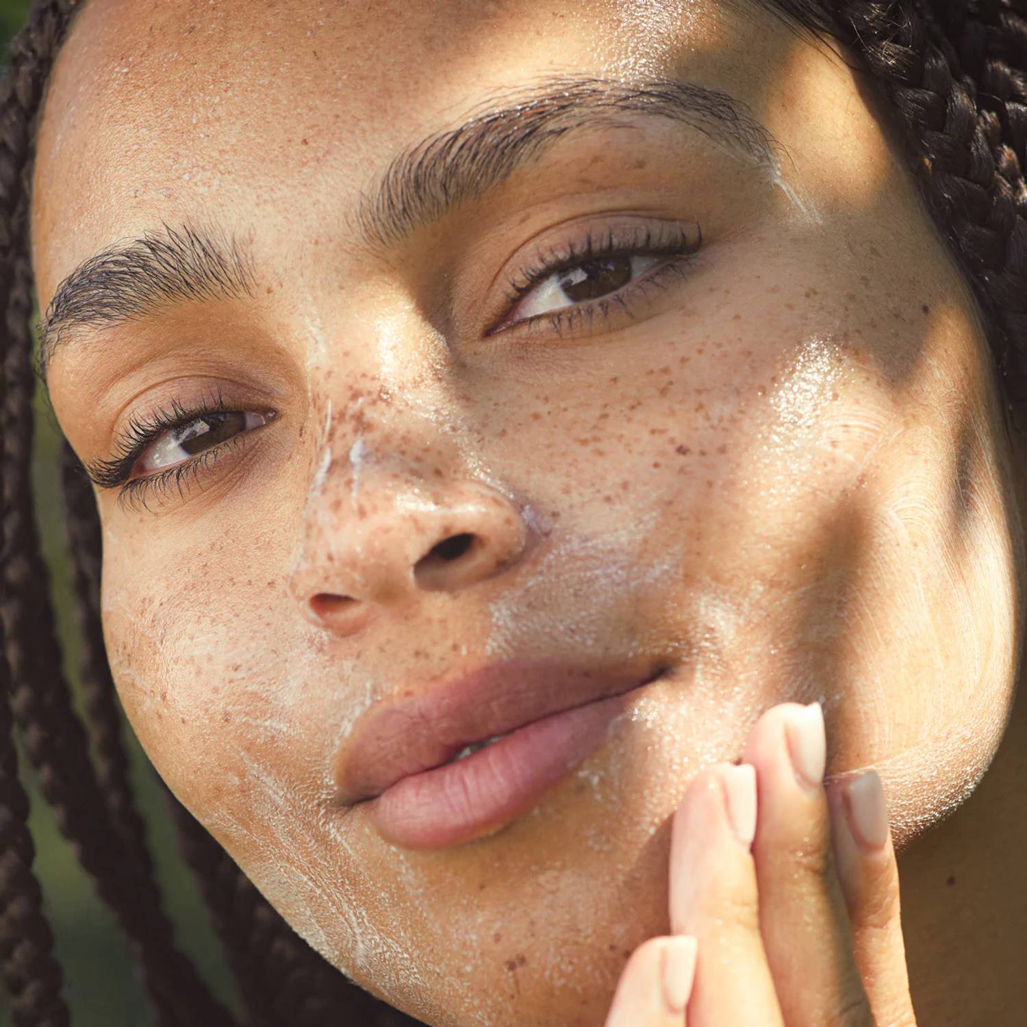 Active Renewal Cleanser How to use image
