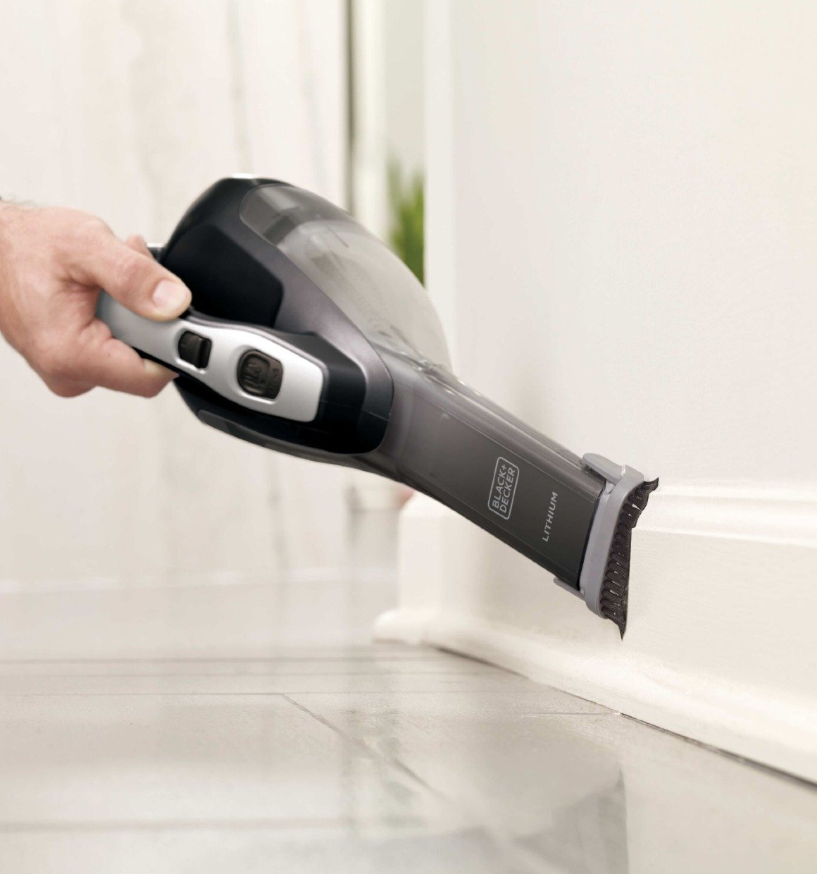 Dustbuster advanced clean cordless hand vacuum cleaning mould.