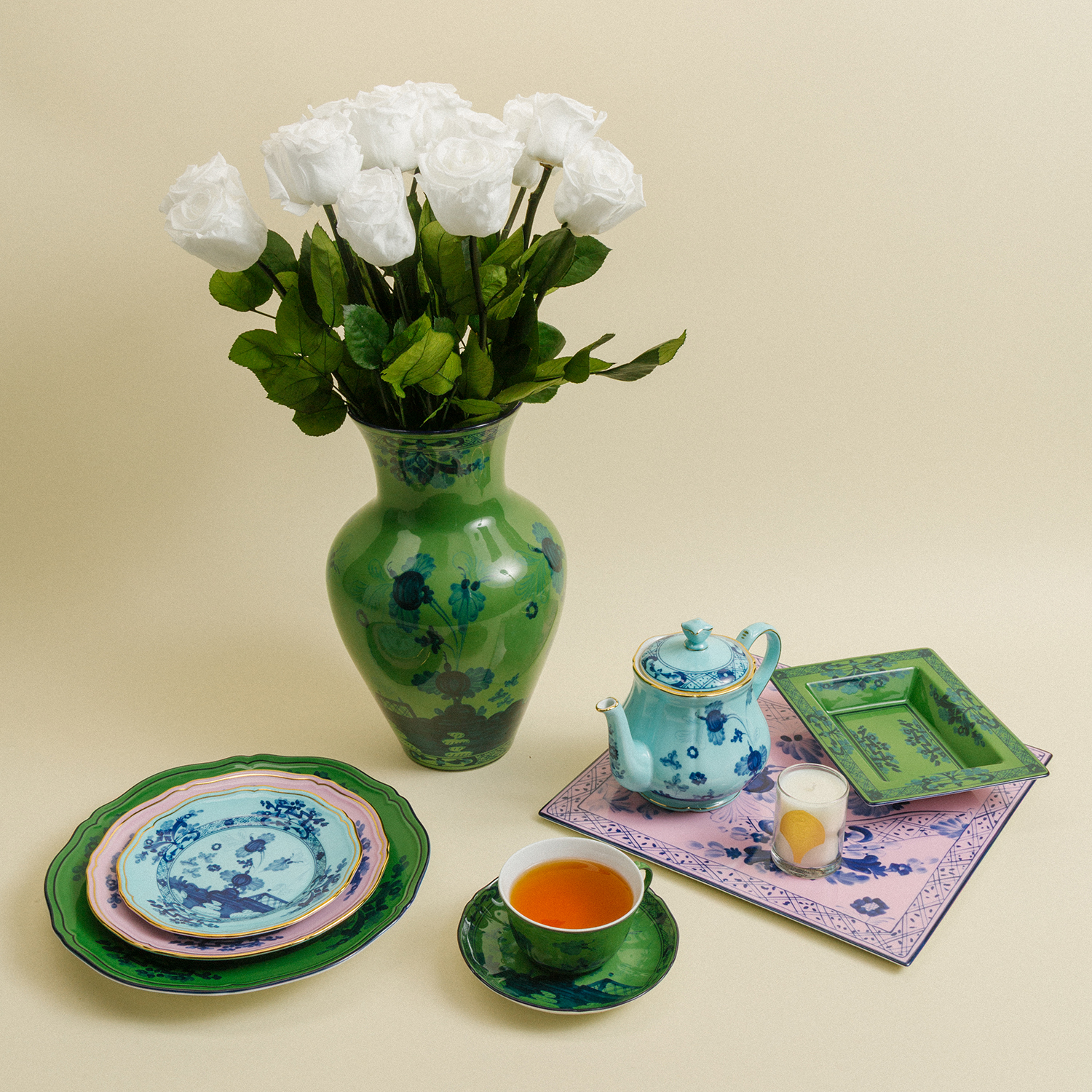 新品！専用箱とリボン付GINORI 1735 花瓶VAS 1946 新品！専用箱とリボン付GINORI 1735 花瓶VAS 1946 - メルカリ