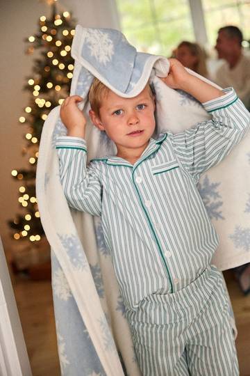 Snowfall Midi Blanket