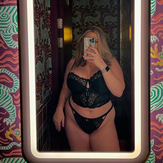 Curvy Kate Boost Bombshell Longline Padded Balcony Bra Black Sparkle as worn by @beingamykate