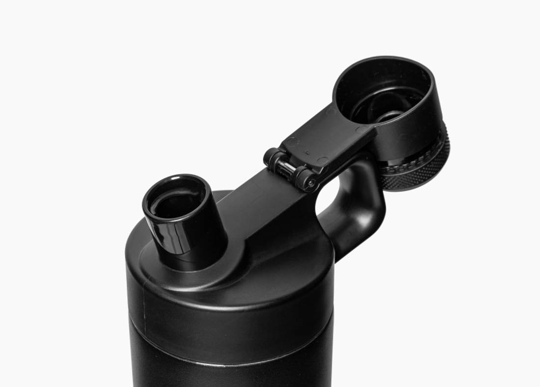 A close of view of the Leakproof Chug Lid, open, in black.