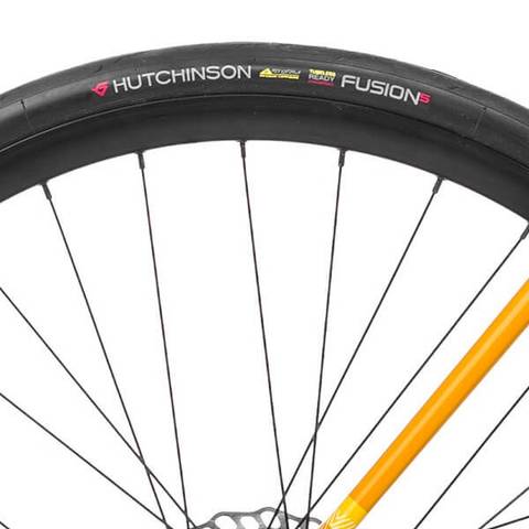 Orbea Gain D40 2023 Hutchinson Fusion Tyres