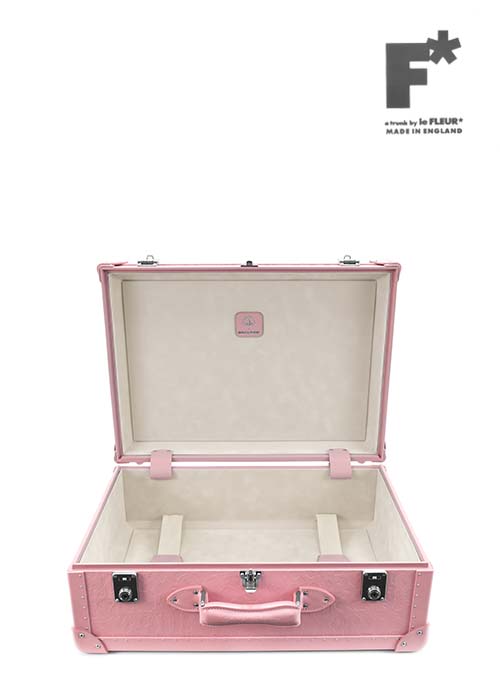golf-le-fleur_trunks_open_pink_globe_trotter