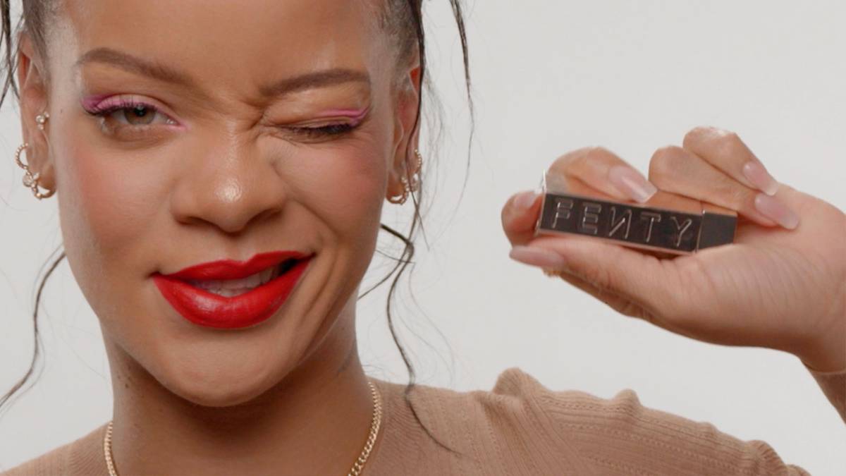Rihanna Shares Fenty Beauty Holiday Makeup Tutorial