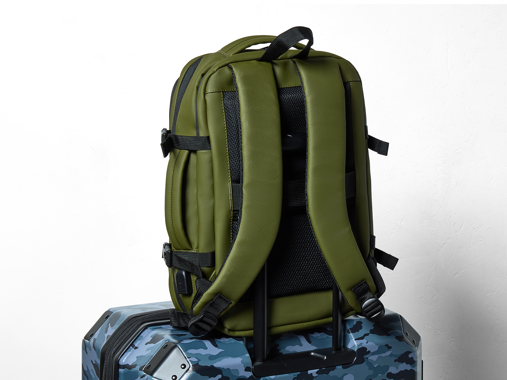 Dalston EasyJet Underseat Backpack | 45x34x20cm | Khaki | Rock Luggage