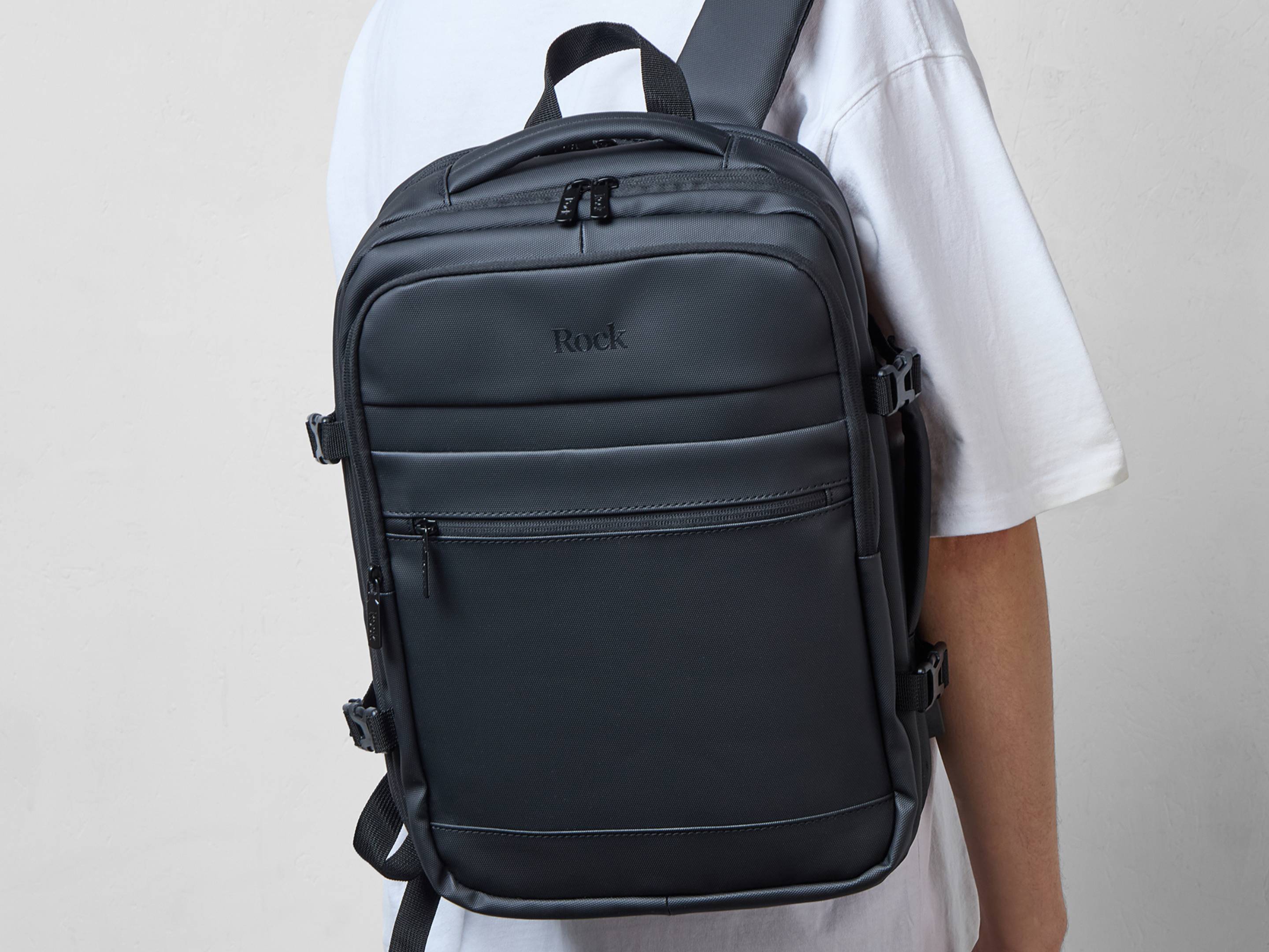 dalston leather backpack Walker Experience the elevated style and functionality of the Dakota Buffalo Leather Backpack for men and women Brooks England Dalston Leather Trimmed