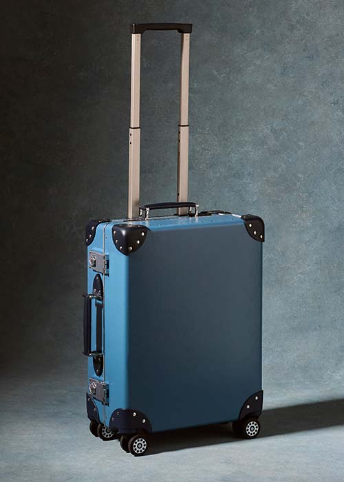 GT_Metropolis-20CO-Fog-Blue_Lifestyle