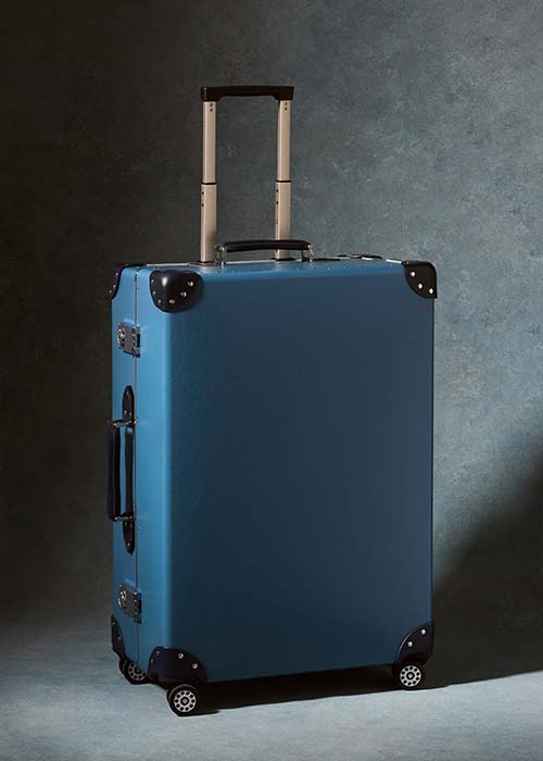 GT_Metropolis-30CI-Fog-Blue_Lifestyle