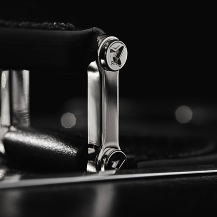 GT_Black_Branded-Screws_Detail