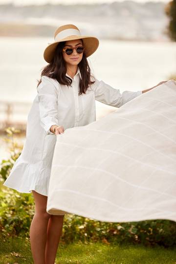 The Lightweight Blanket