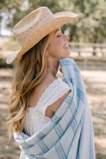 Tile Stripe Fog Lightweight Blanket