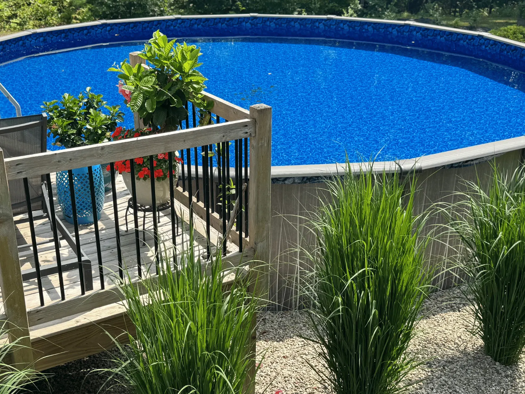 Inspire round overlap pool liner in a Boreal round pool