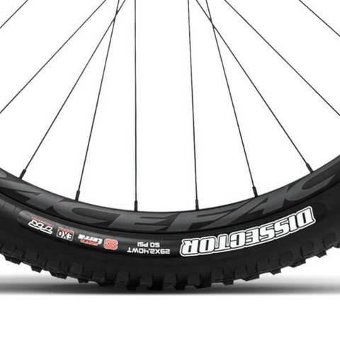 Orbea Rise M20 2024 RaceFace Wheels with Maxxis Dissector Tyres 