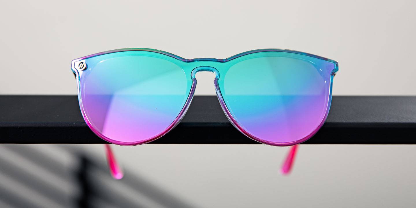 Nora Rad Round Sunglasses Polarised Rainbow Lens & Iridescent Frame