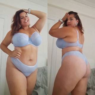 Curvy Kate Lace Daze Balcony Bra Powder Blue as worn by @jens_blend