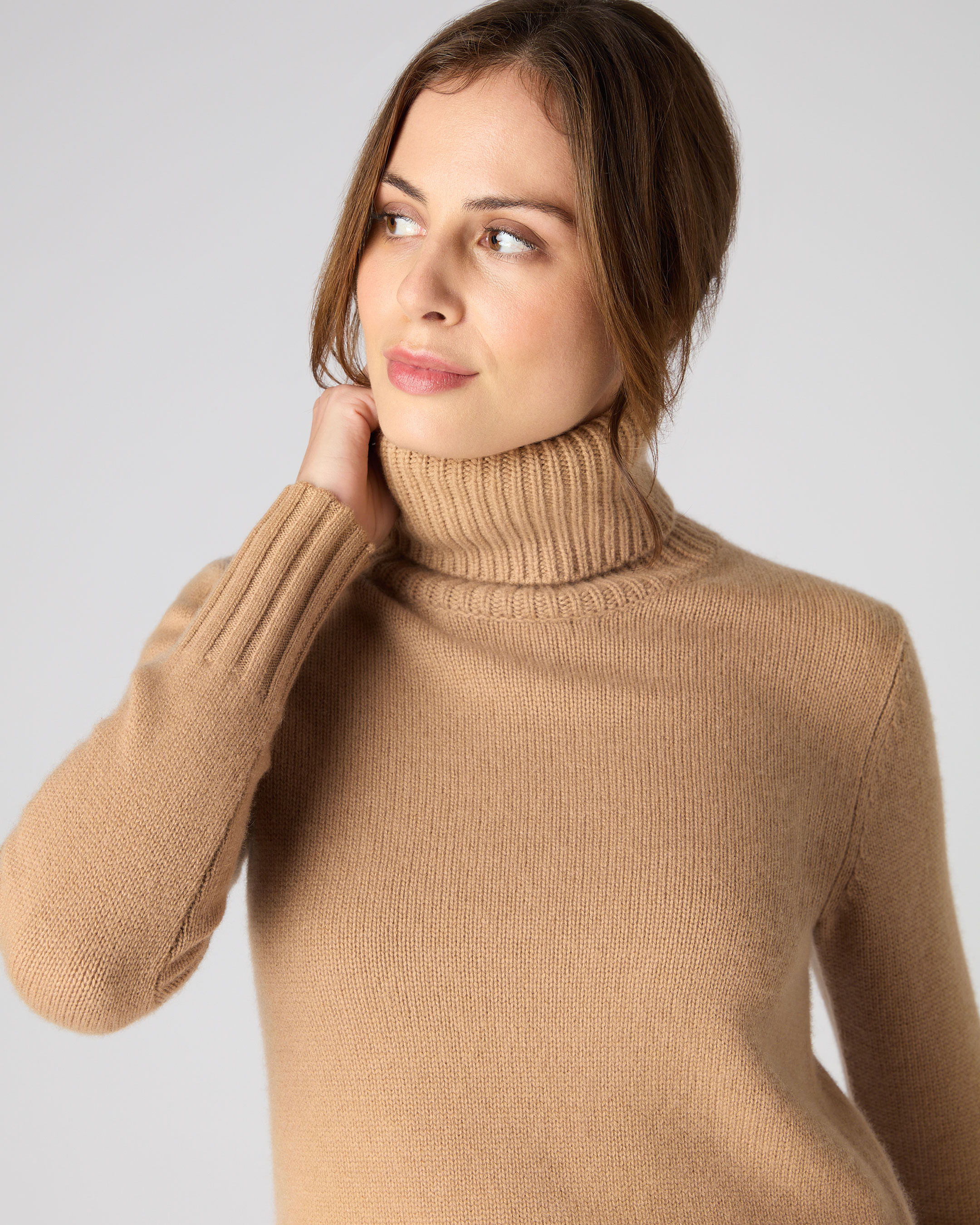 Women s Chunky Roll Neck Cashmere Jumper Sahara Brown N.Peal