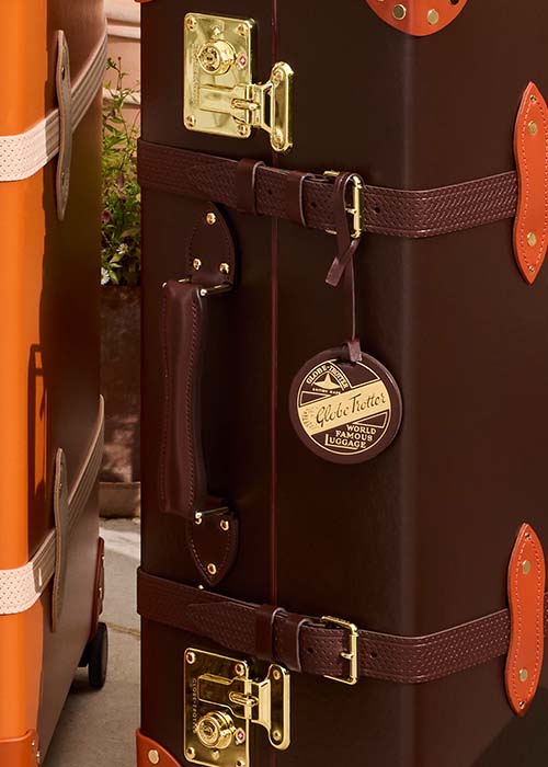 GT_Brown-Orange_Charm_Lifestyle