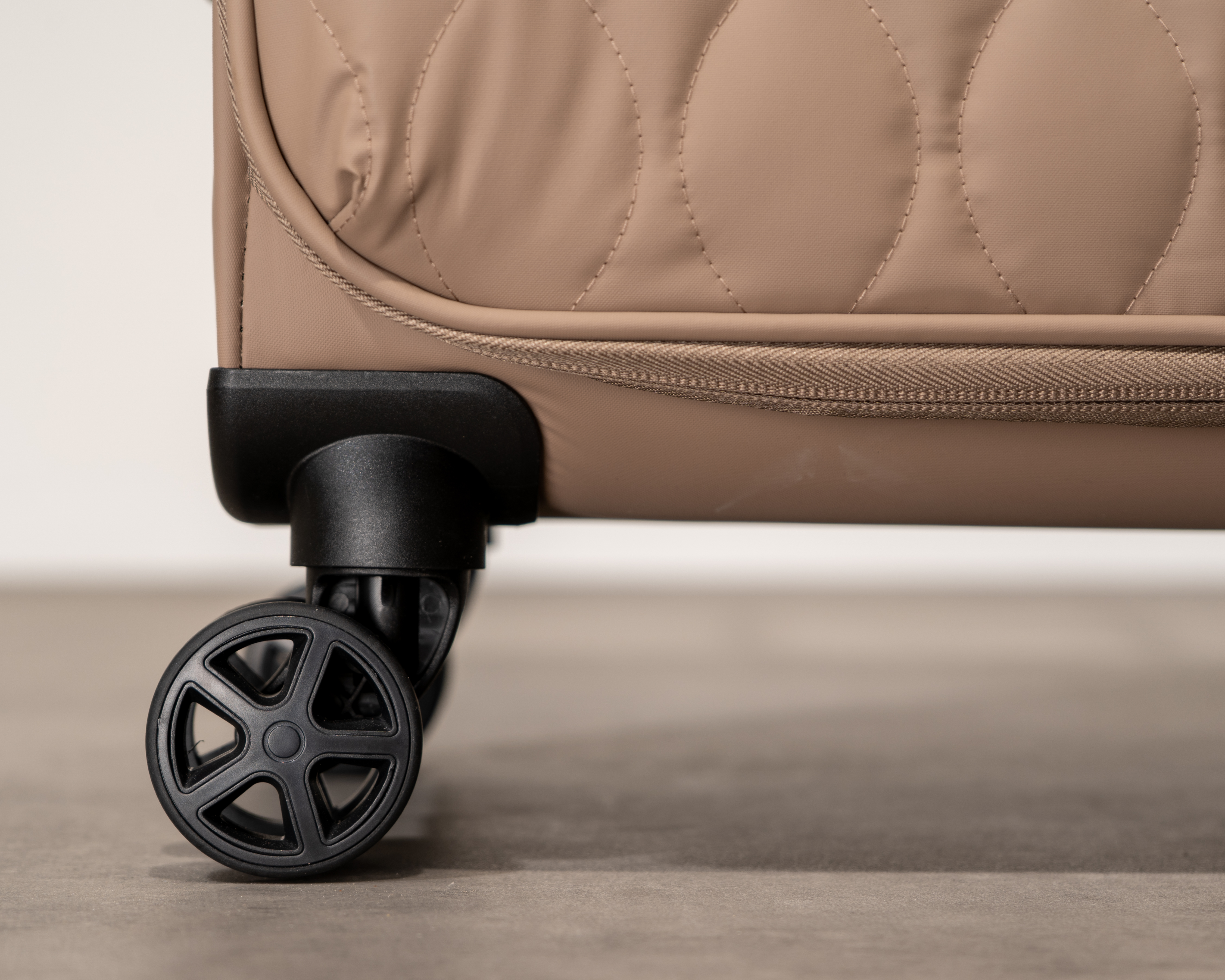 Ember EasyJet Cabin Suitcase | Mocha | Rock Luggage