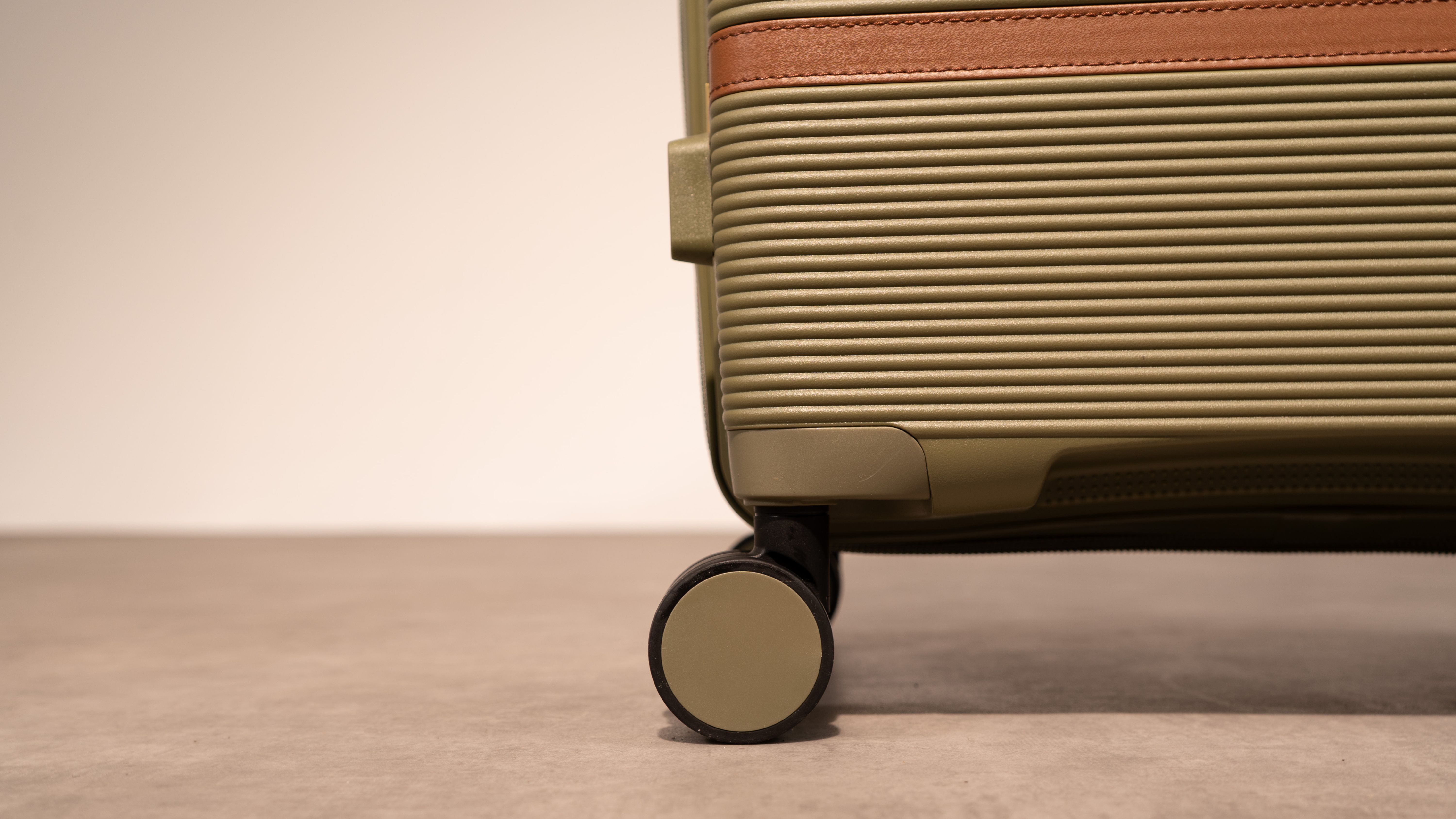 Medina Medium Suitcase | Coriander Green | Rock Luggage