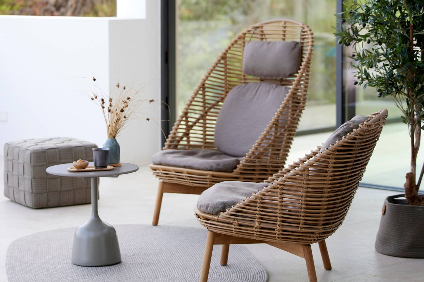 Hive Lounge Chair with Teak Legs - Natural Cushion