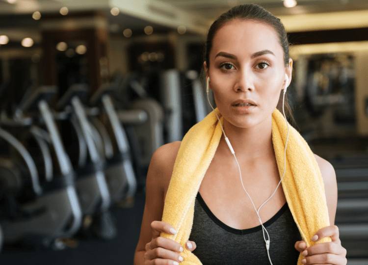 Healthy Skin from U Perform - Lady at the gym with really healthy skin