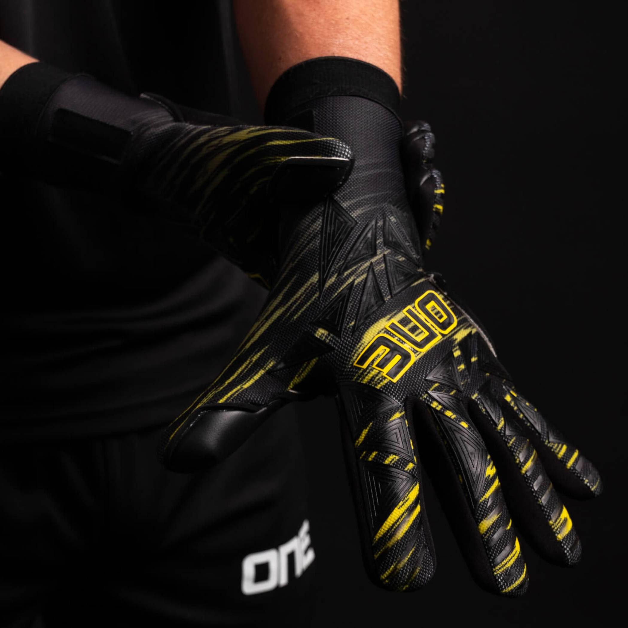 GEO 3.0 Rift Goalkeeper Gloves | Negative Cut Goalie Gloves | One Glove