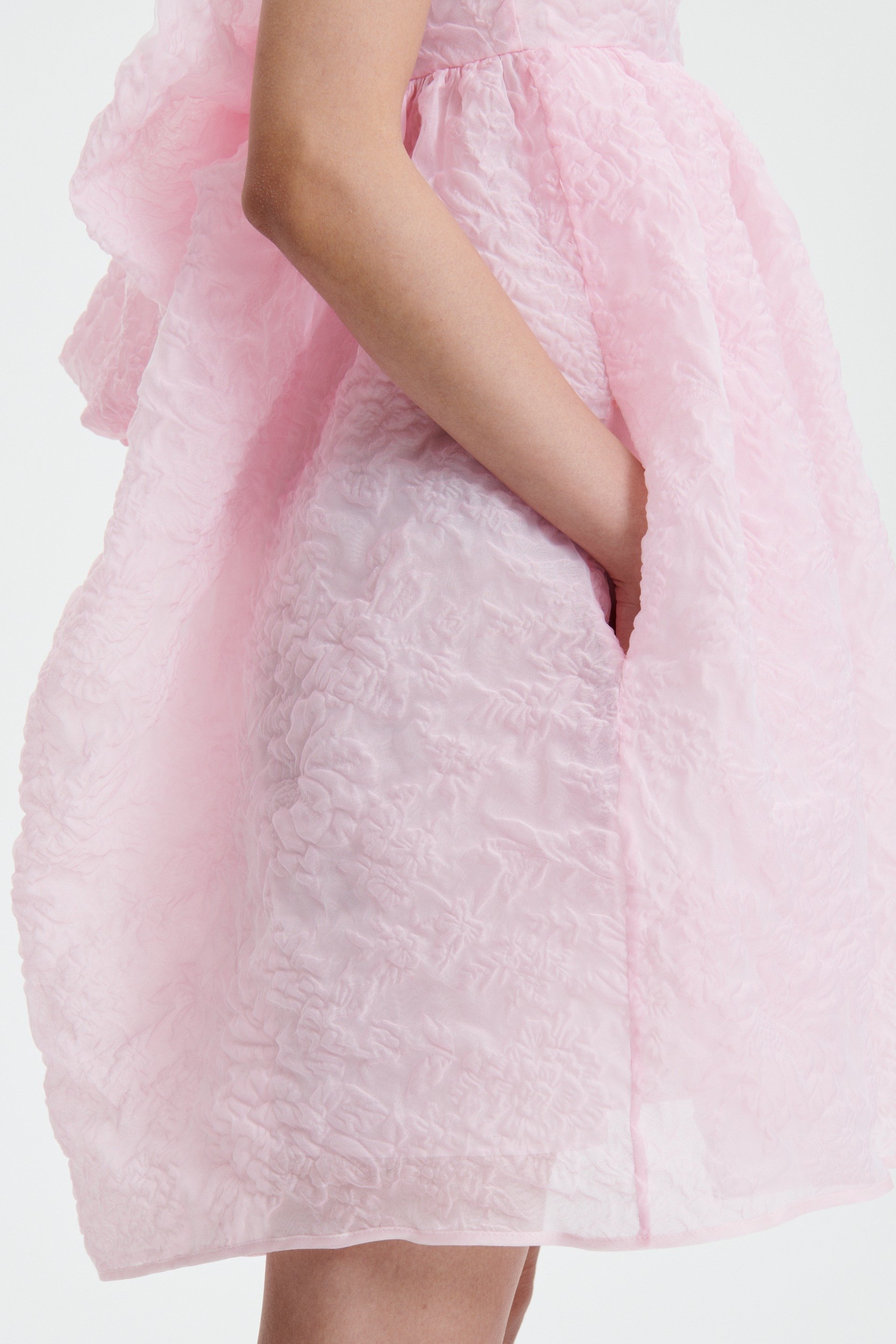 GINA | DRESS POSY MATELASSÉ SOFT PINK