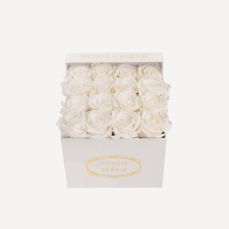 Small white Venus et Fleur gift box with white roses