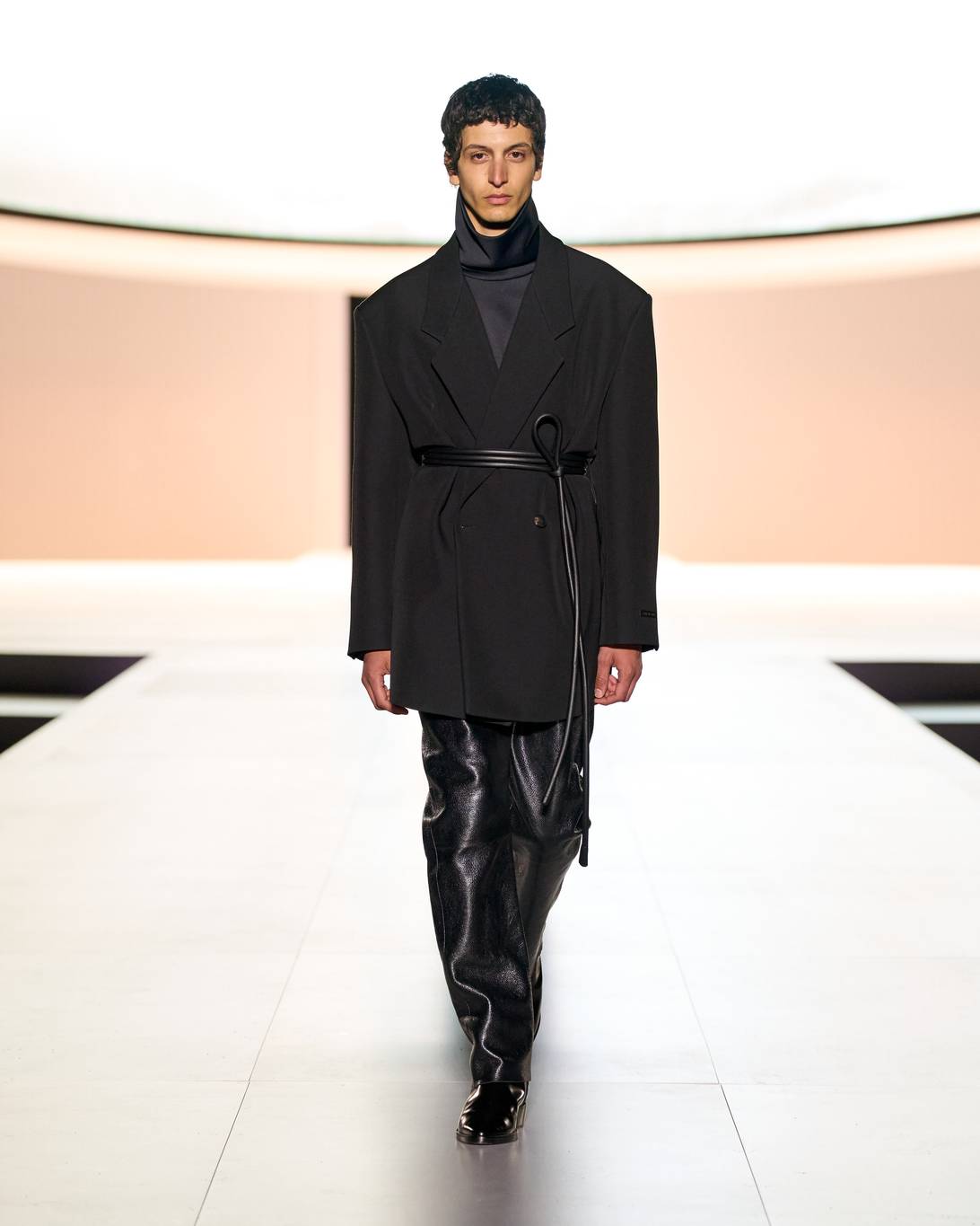 COLLECTION 8 Look 06