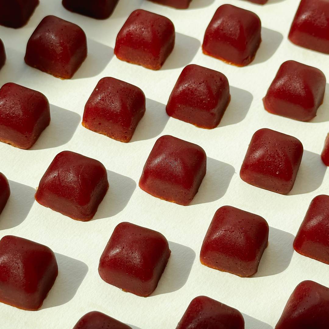 Yina beauty collagen gummies with chinese medicine herbs.