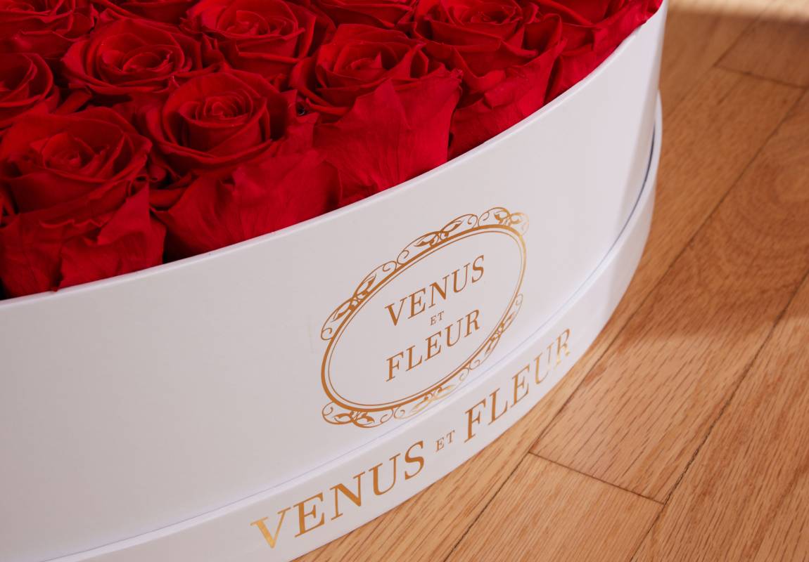 Discover The Beauty in Real Flowers That Last a Year Venus et Fleur
