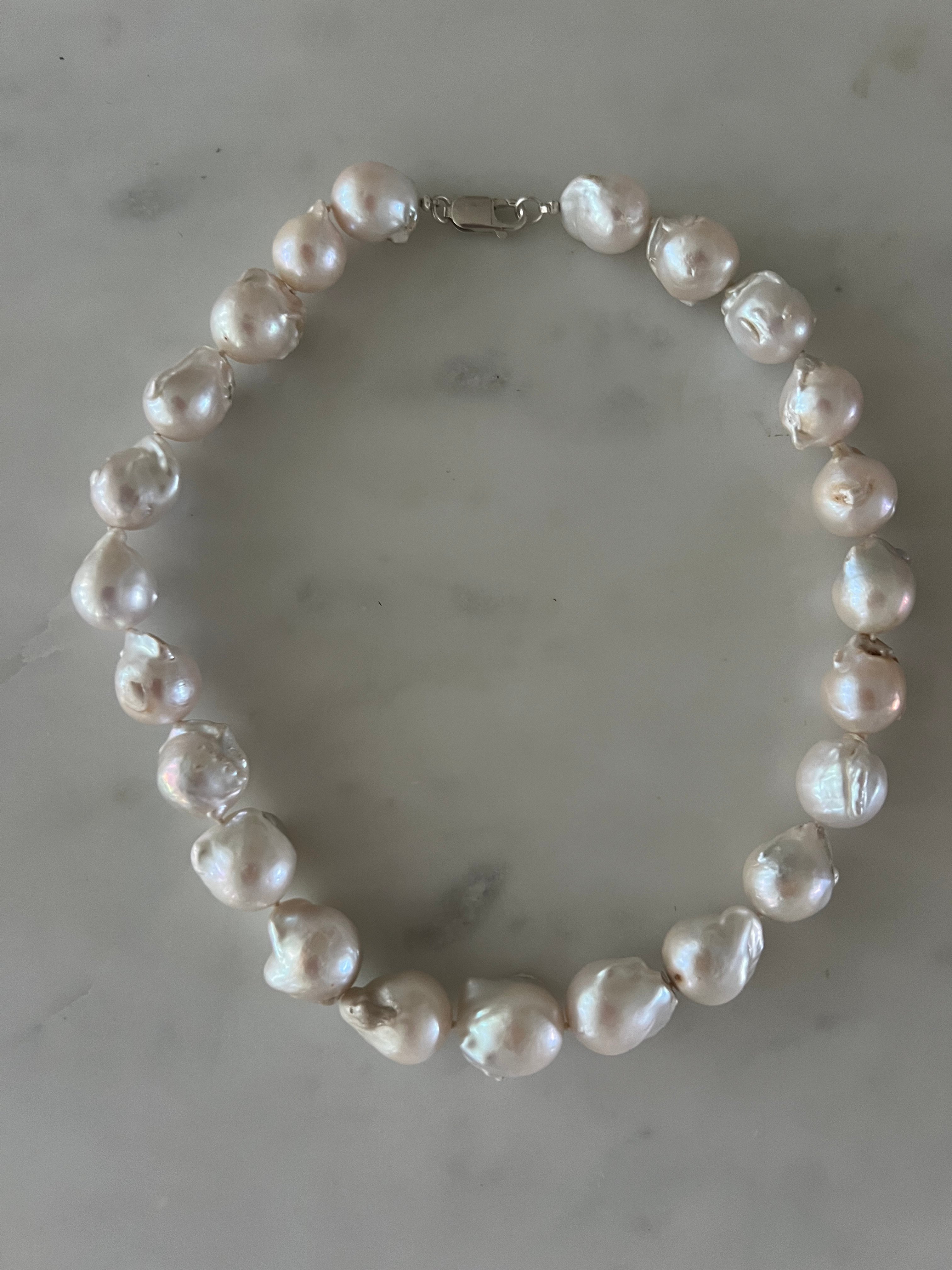 Product Image: Pearl necklace