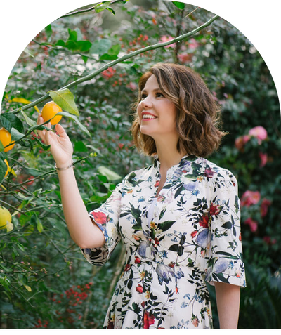 <h2>WellBeauty is the philosophy of natural health expert and our founder, Naomi Whittel.</h2><p>The term WellBeauty<small><sup>™</sup></small> speaks to a unique approach to beauty and wellness, and a path that supports the body’s ability to heal, rebuild, and rejuvenate from the inside out. Naomi Whittel, women’s health expert and NYT best-selling author, inspired this philosophy and the OMI WellBeauty<small><sup>™ </sup></small>brand. </p><p>Outside Meets Inside (OMI) is the idea that the right nutrition helps you to feel good from the inside out, so you can radiate confidence at any age.</p>