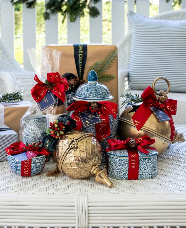 Dynasty Trinket Box With Almonds 2026