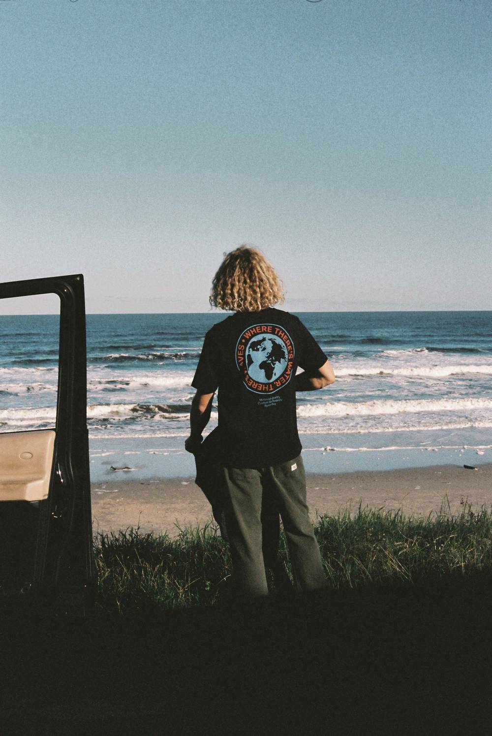 Waves Tee