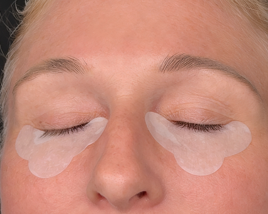 {"en"=>"Prepare the Eye Area"}