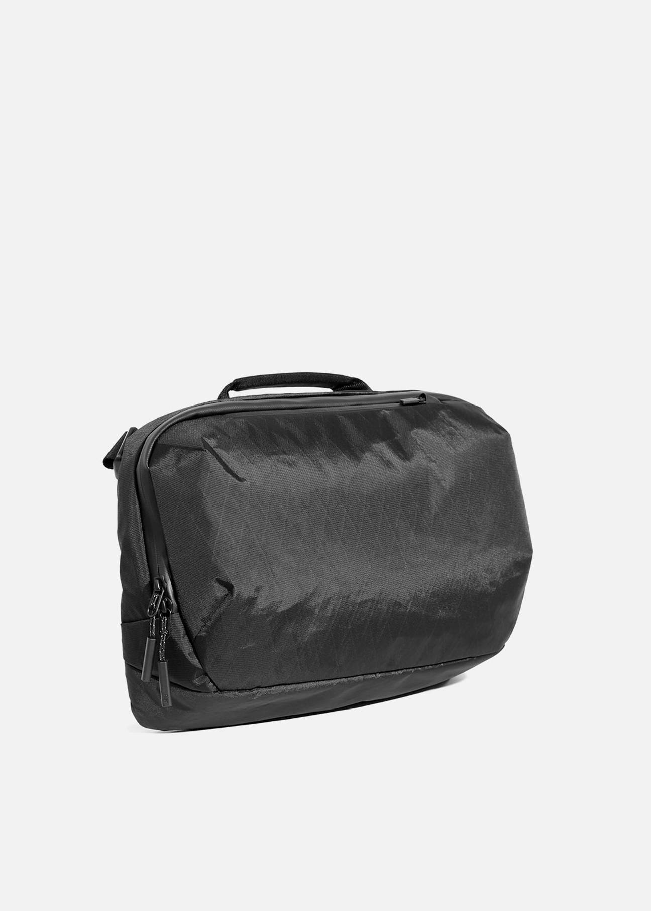 Tech Sling Sling Bags - Travel & Tech Slings – Aer UK
