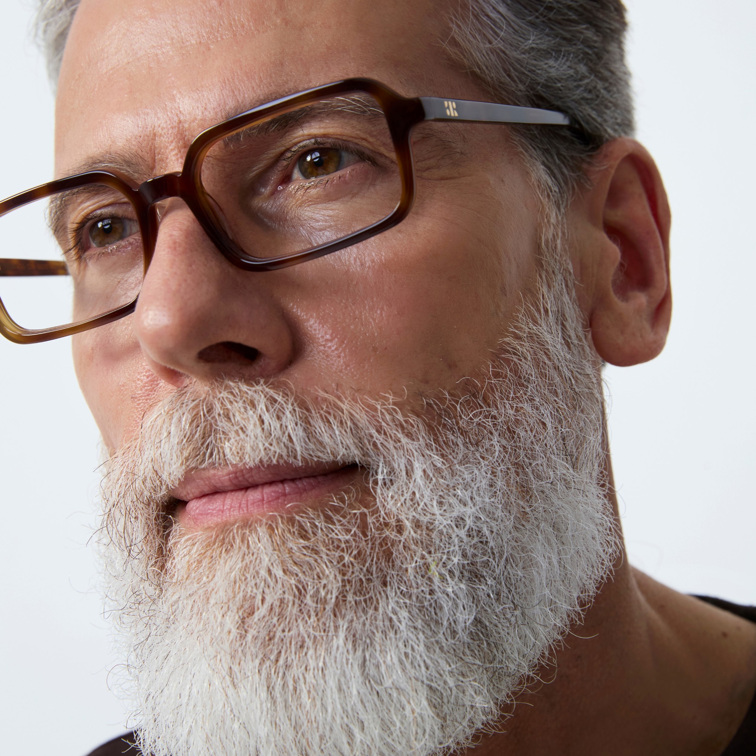Photo of a man or woman wearing Lou Honey Brown Reading Glasses by French Kiwis
