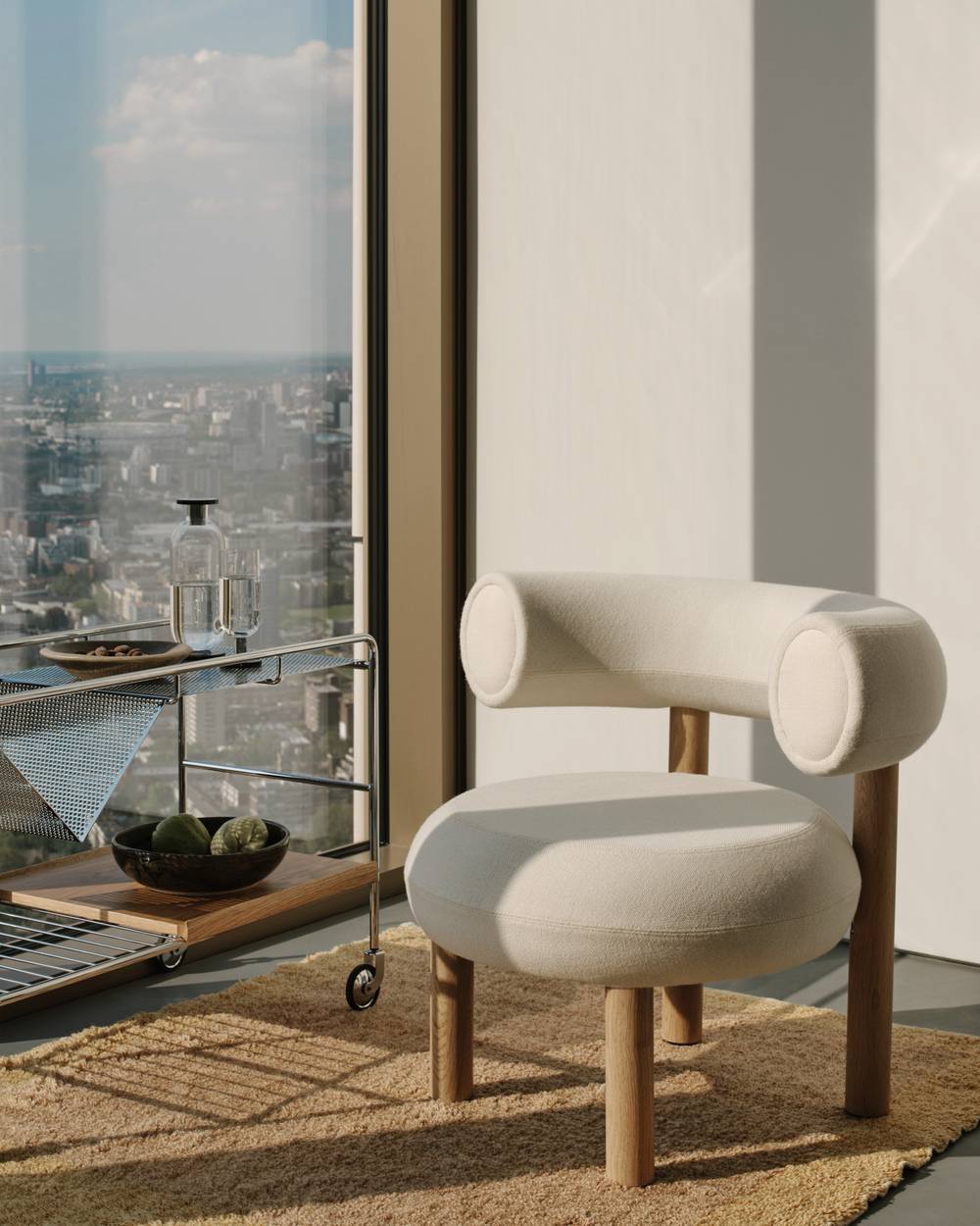 91898 TOM DIXON FAT LOUNGE CHAIR –