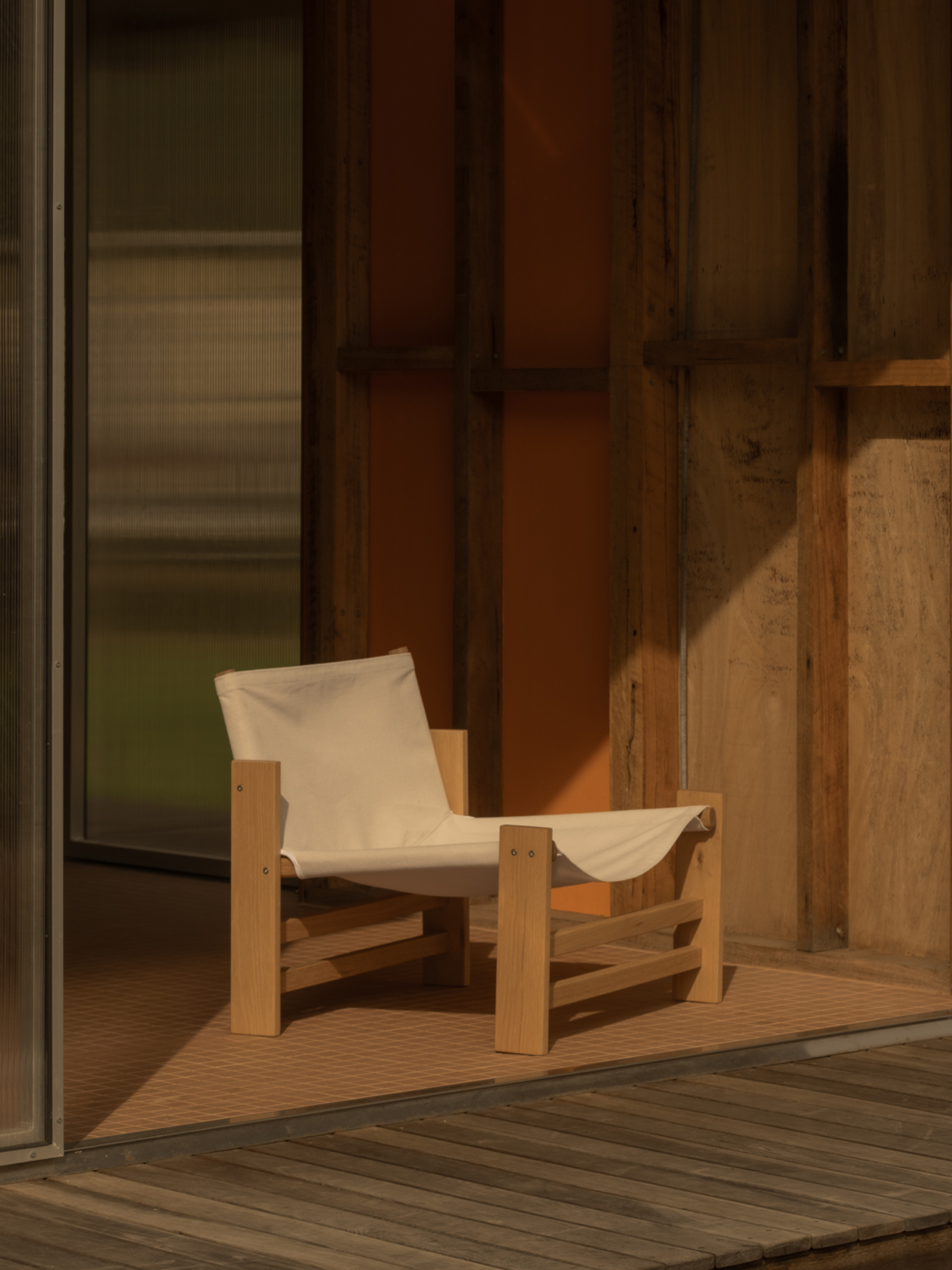 The Ease Chair: A collaboration grounded in slow design – Assembly