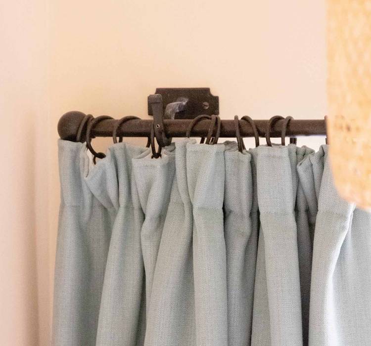 How Do You Attach Curtain Rings to Curtains: Easy Guide