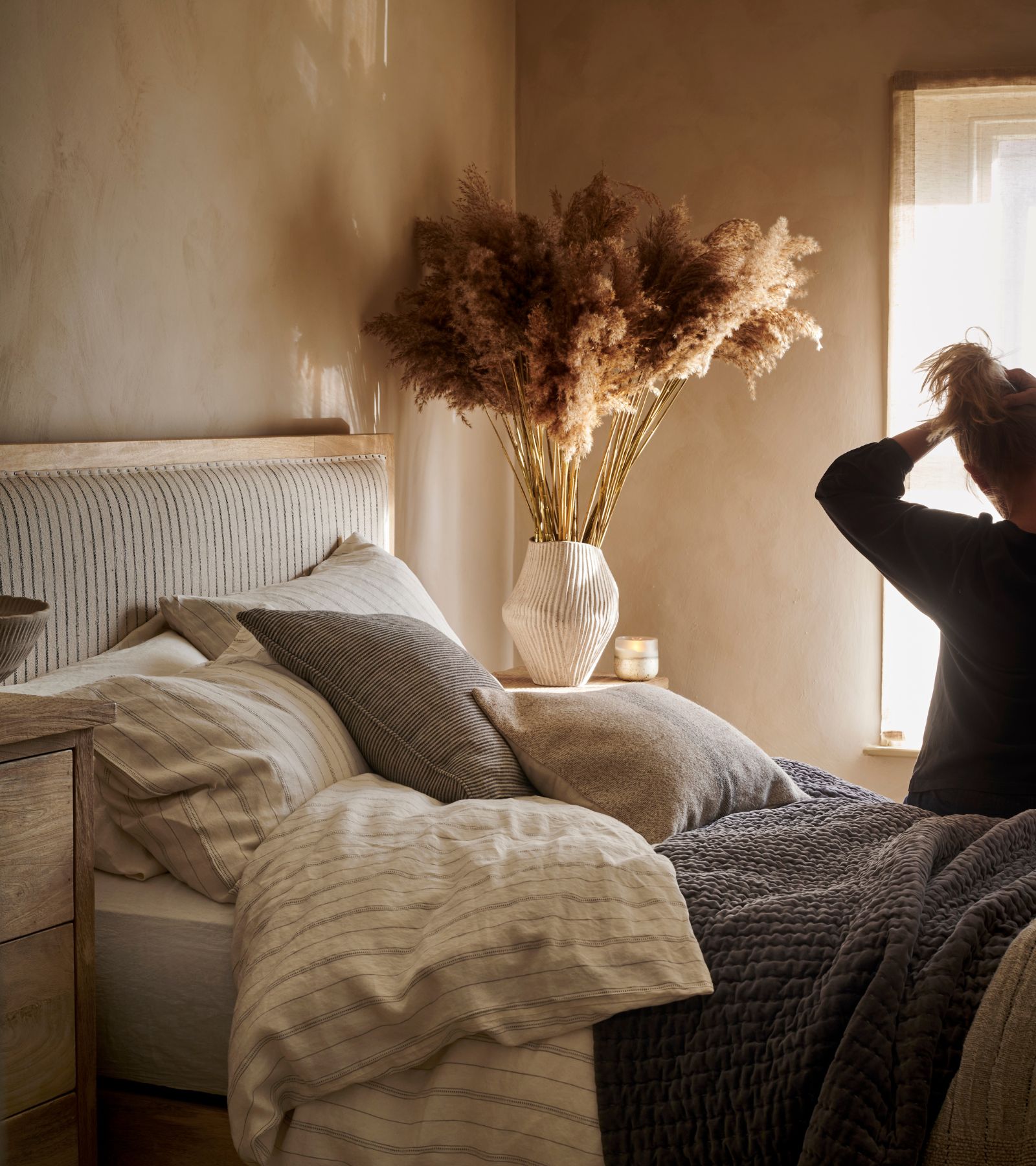 Sanja Stripe Bedroom - Desktop (1).jpg